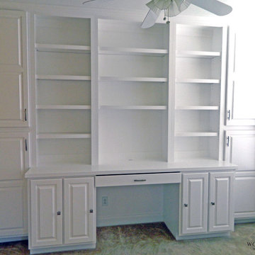 Built-Ins & Bookcases by Woodmaster Woodworks