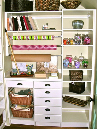 Eclectic Home Office Closet Offices / Becky Harris