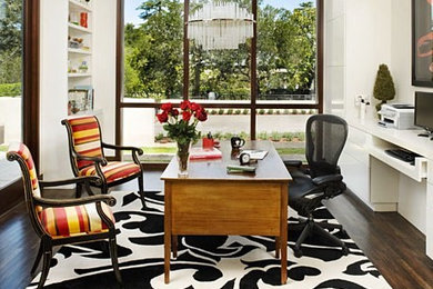 サンフランシスコにあるコンテンポラリースタイルのおしゃれなホームオフィス・書斎の写真