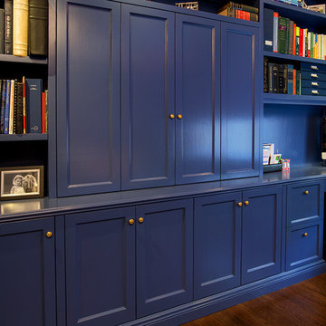 Contemporary Home Office Built-ins