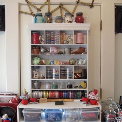 Eclectic craft room photo in Dallas