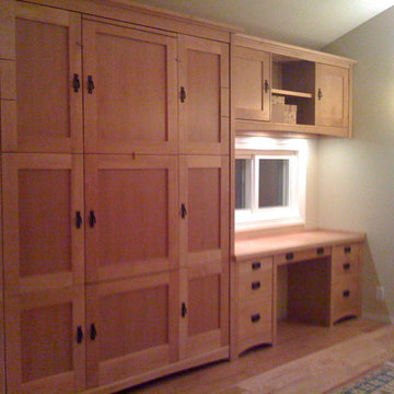 Craftsman Home Office With Murphy Bed