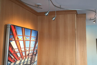 Imagen de despacho actual con paredes azules