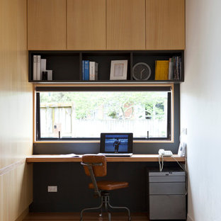 Home Offices with Built-In Desks | Houzz