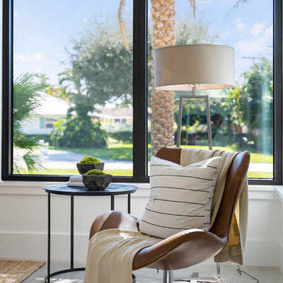 Trendy home office photo in Miami