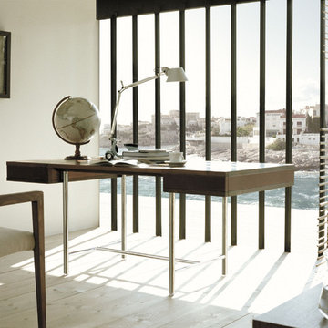Desk 10619