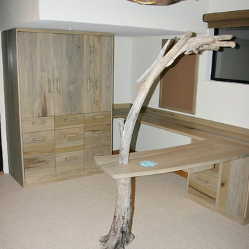 Driftwood Inspired Office