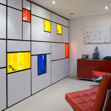 Eclectic Drama in Primary Colours - basement in Fitrovia W1