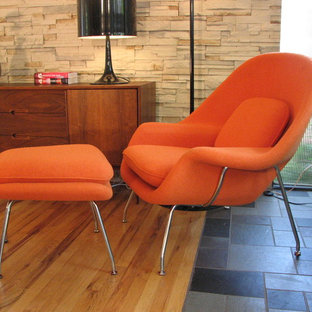 Eero Saarinen Style Womb Chair and Ottoman by Barcelona Designs