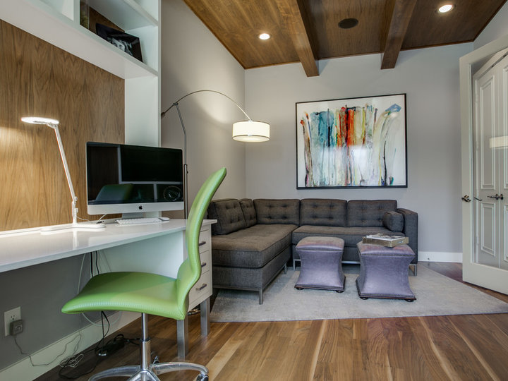 Contemporary Home Office - Built-In