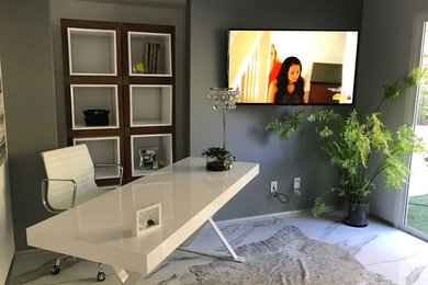Example of a mid-sized trendy home office design in Los Angeles