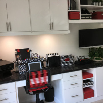 Home office: Black and White and Red all over