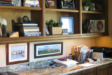 フェニックスにあるおしゃれなホームオフィス・書斎の写真