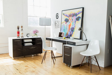Inspiration for a modern home office in Boston.