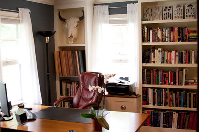 Example of a home office design in Kansas City