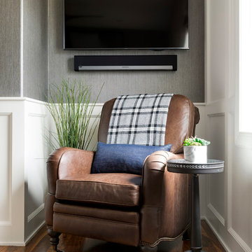 Home office with TV & seating for guests | Che Bella Interiors