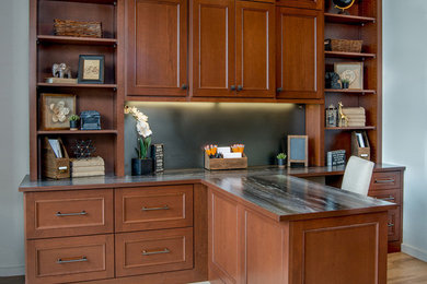 Example of a home office design in Las Vegas