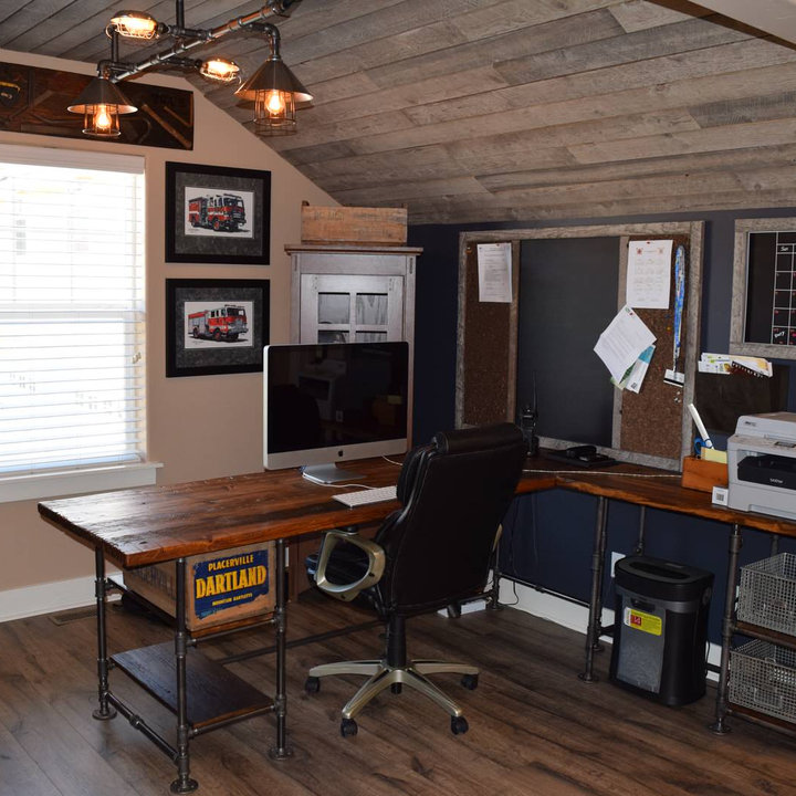 75 Small Industrial Home Office Ideas You'll Love September, 2024 Houzz