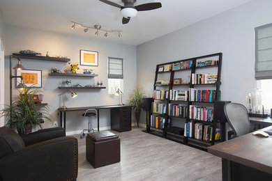 Example of an urban home office design in San Diego