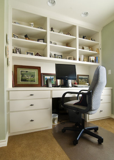 Contemporary Home Office by Integra Construction Group