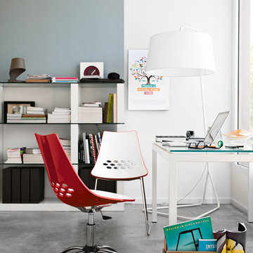 Jam Swivel Chairs - Chromed Frame + White/Transparent Red Seats