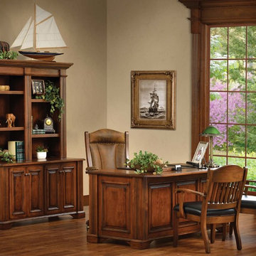 Lincoln Executive Office - Amish Crafted in Solid Maple