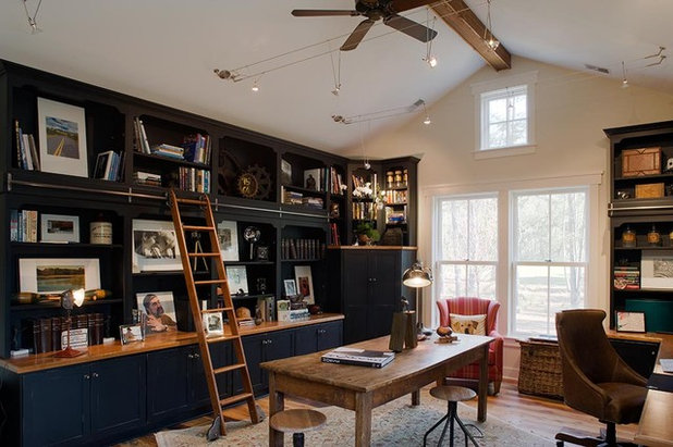 Rustic Home Office by Wayne Windham Architect, P.A.