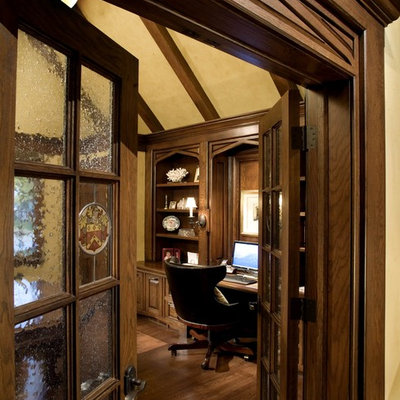Home office - traditional built-in desk home office idea in Columbus