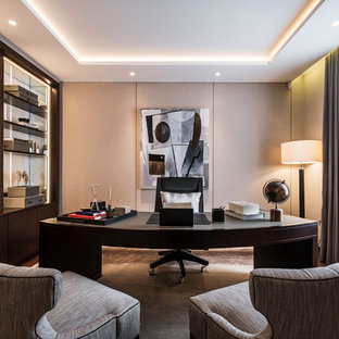 Inspiration for a contemporary home office in London.