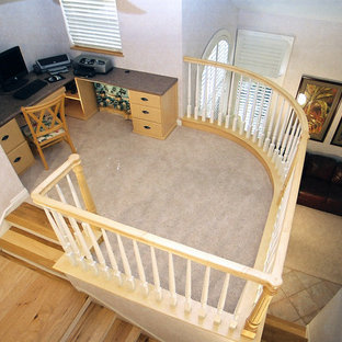 Inspiration for a timeless home office remodel in Orange County