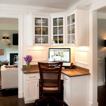 My Houzz: A Basic Builder Home Gets the Glam Treatment