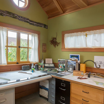 My Houzz: Backyard Cottage Office and an Artful Low-Water Garden