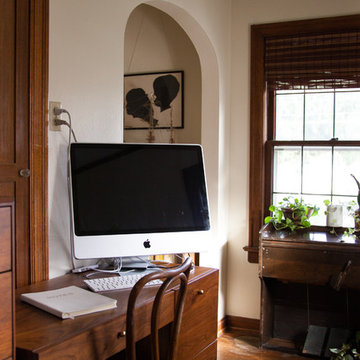 My Houzz: Creative Couple Furnishes a 1920's Rental with Vintage Finds