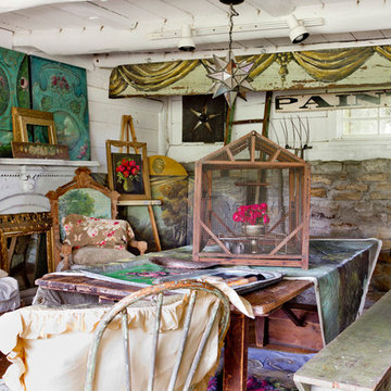 My Houzz: Layers of Patina and an Artist’s Touch in a New York Colonial