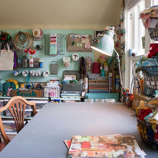 75 Beautiful Small Craft Room Pictures Ideas August 2021 Houzz