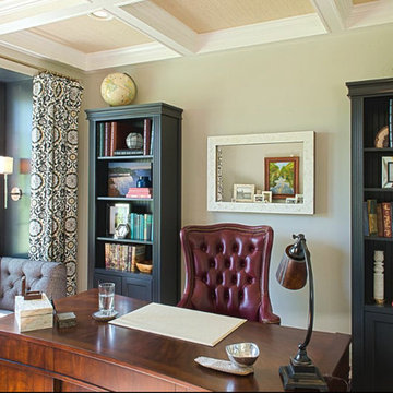 Neo-traditional Home Office