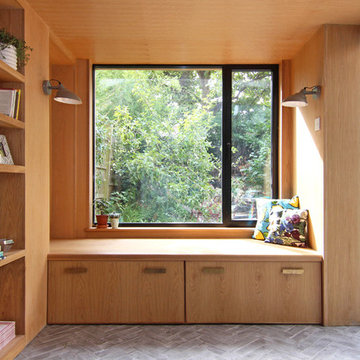 Oak Lined Window Seat