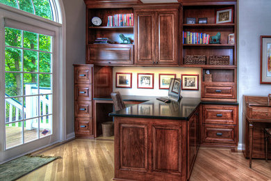 Elegant home office photo in Columbus