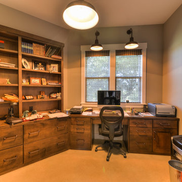 Office with wonderful storage