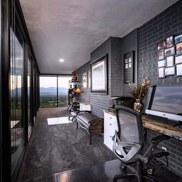 Penthouse Home Office