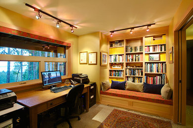 Inspiration for a home office in Vancouver.