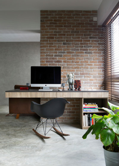 Industrial Home Office & Library by Xin Concept Pte Ltd