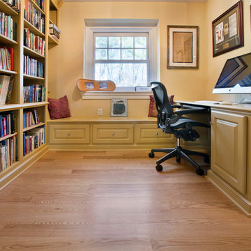 Red Oak Wide Plank Floors in Edgmont Delaware Country