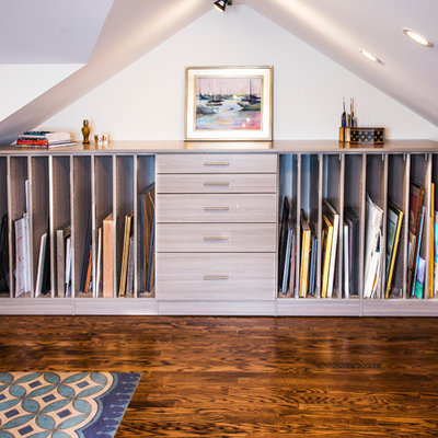 Home studio - mid-sized eclectic freestanding desk home studio idea in Chicago with white walls and no fireplace