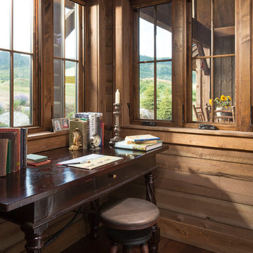 Rustic Colorado Timber Frame Home - The Steamboat Springs Residence Nook
