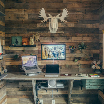 Rustic Tiny House Office