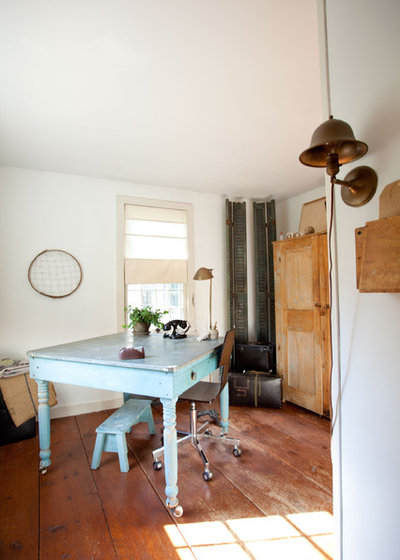 Shabby-chic Style Home Office by Theresa Fine