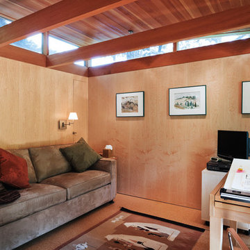 Small remote Guest House/Studio
