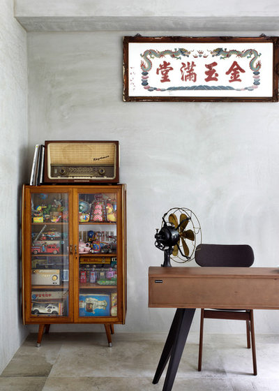 Retro Home Office & Library by Free Space Intent