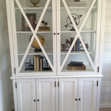 Surrey Hills, white display cabinet